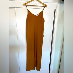 Carly Jean Los Angeles Maxi Dress with pockets. Brown.